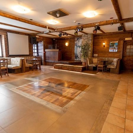 Hotel Des Alpes Сен-Ремі-ан-Босс Екстер'єр фото